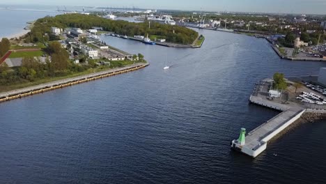 Bay-of-Gdansk-aerial-shot