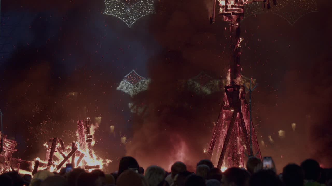 발렌시아 니노트 인형 불태우기