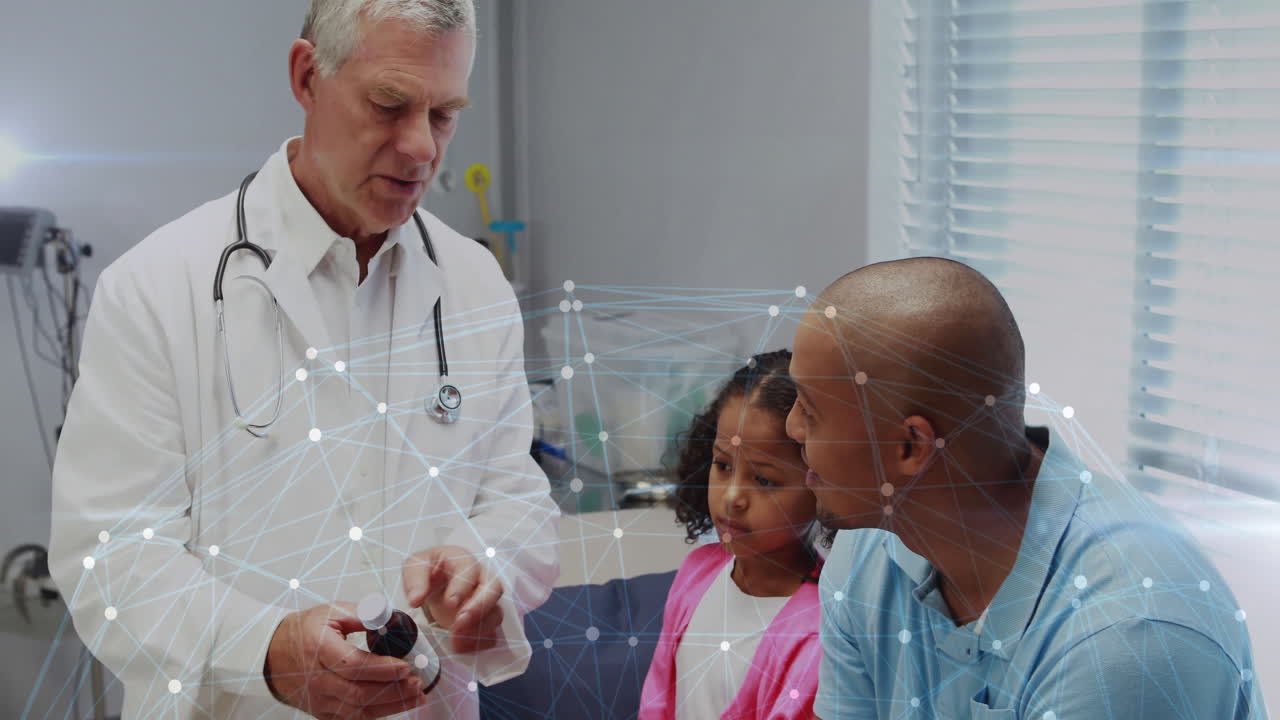 Læge forklarer medicin til far og barn med digital animations-overlay.