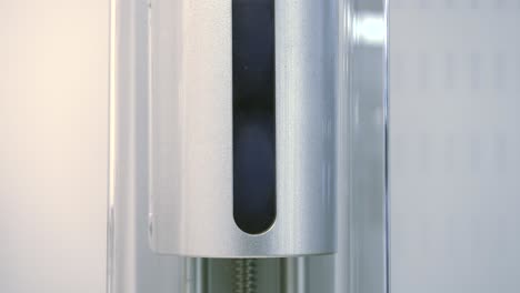 dispensador automático de desinfectante para manos