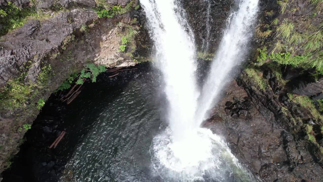 Hilo Hawaii rainbow falls park