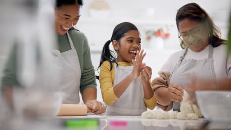 Comida,-Cocina-Y-Risas-Con-La-Familia-En-La-Cocina.