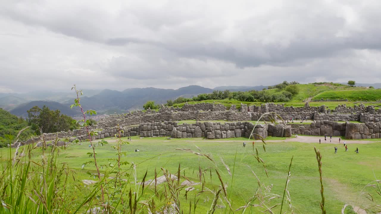 Beautiful video of Sacsayhuaman ruins in Cusco, Peru