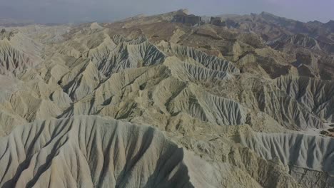 巴洛奇斯坦的hingol國家公園的史詩性乾旱山地景觀