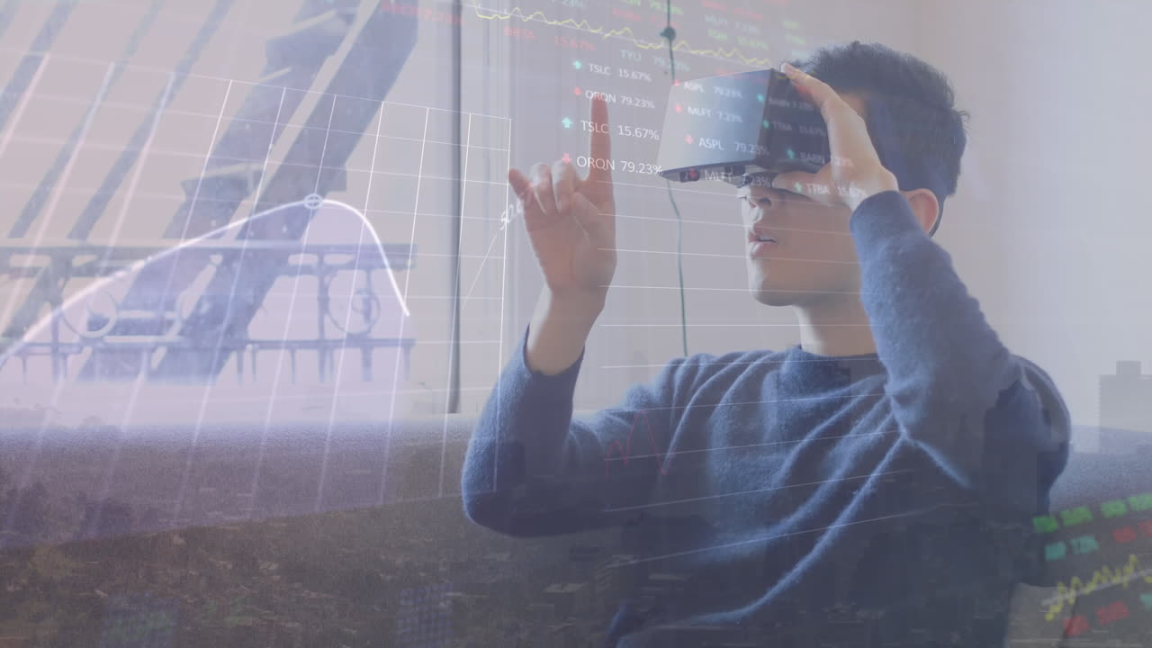 animación del procesamiento de datos financieros sobre un hombre biracial usando auriculares vr.