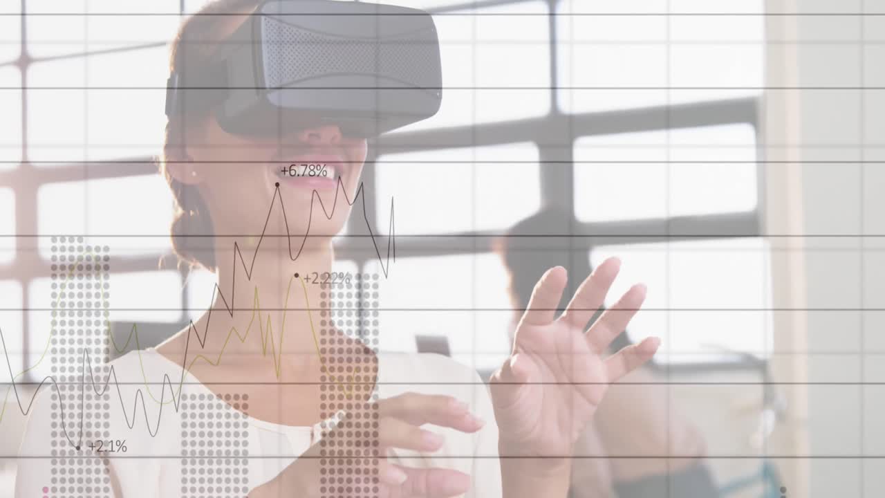 animación del procesamiento de datos financieros sobre personas de negocios que usan auriculares vr