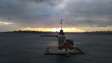 maiden’s tower in the sunset uskudar istanbul turkey