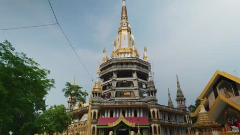 4k 電影風景:泰國南部克拉比的虎洞寺廟 wat tham suea 的風景片段