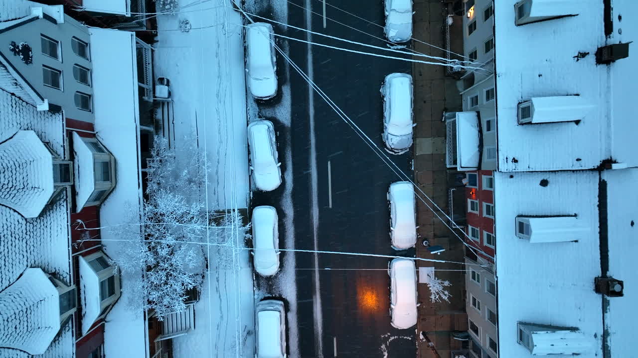 눈보라 동안 공중 상승