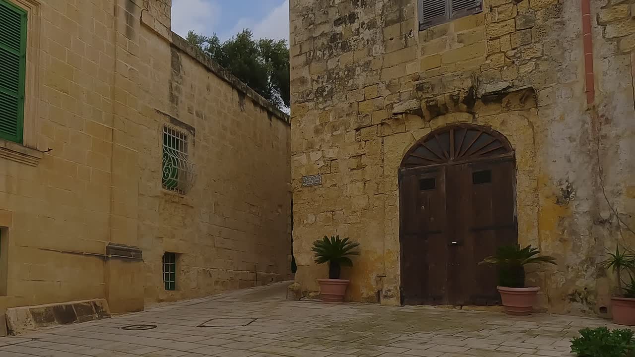 Architettura storica in pietra di Mdina, la Città Silenziosa di Malta