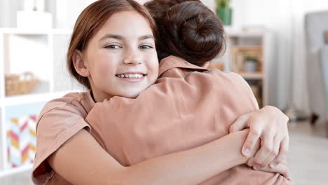 girl hugging her mommy