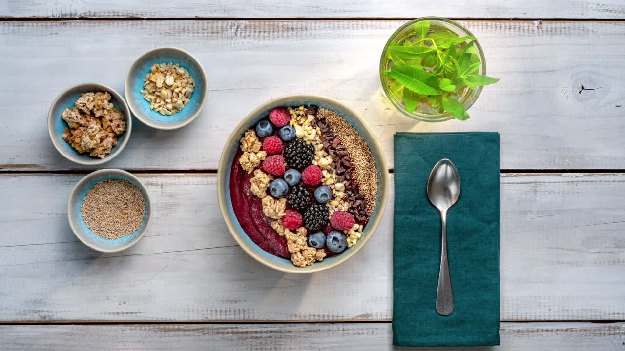 cuenco de batido - súper alimento - alimento de estilo de vida saludable