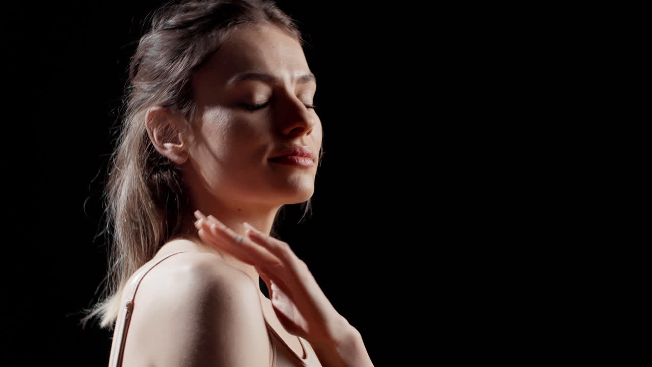 Elegante ritratto di una bella donna