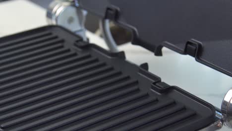 electric griddle close-up view