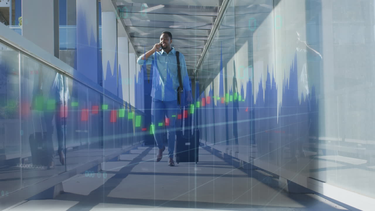 Animación de procesamiento de datos financieros sobre empresario birracial en el aeropuerto