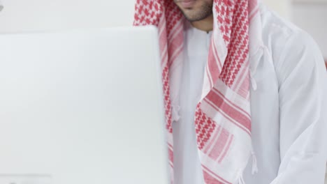 hombres de negocios árabes de oriente medio