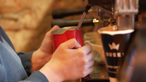 haciendo café