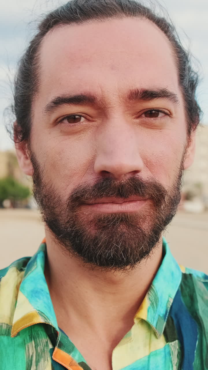 Retrato de un hombre con barba