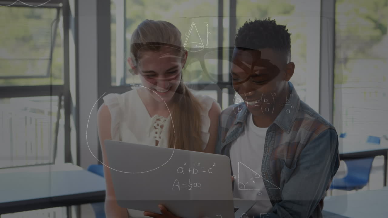 animación de fórmulas matemáticas sobre los alumnos en el aula