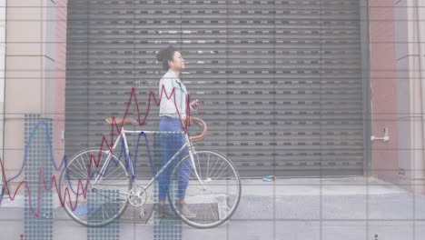 animación de procesamiento de datos sobre una mujer de negocios biracial caminando en bicicleta.
