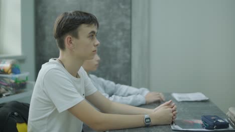 lección de inglés para adolescentes