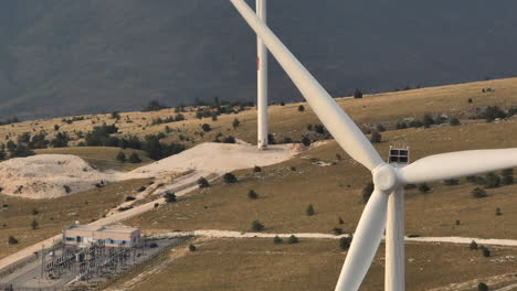 turbinas de molino de viento energía renovable parque eólico disparo aéreo