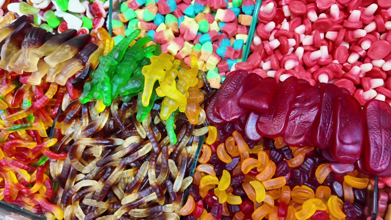 variedad de caramelos de goma de colores