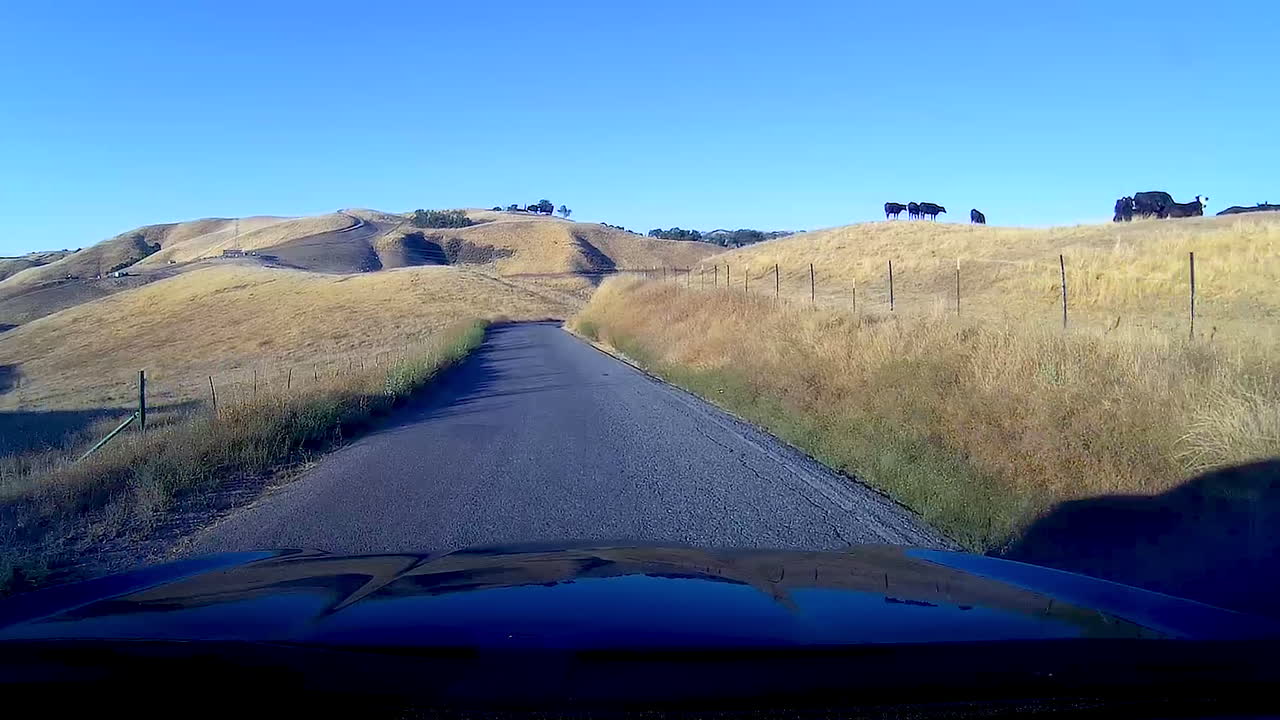 Evening drive along cliffside road in Northern California - Dash Cam