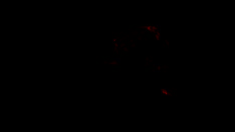 explosión de fuego aislada realista en fondo negro con canal alfa