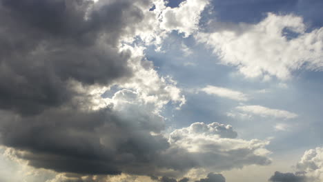 Time-Lapse-of-Dramatic-Build-up-of-Tropical-Monsoon-Cloudy-Sky