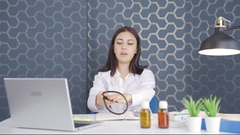 Woman-doctor-with-occupational-fatigue.