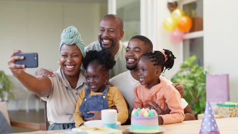 Selfie,-birthday-party-and-children