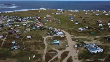 pueblo ecológico hippie en la costa de uruguay