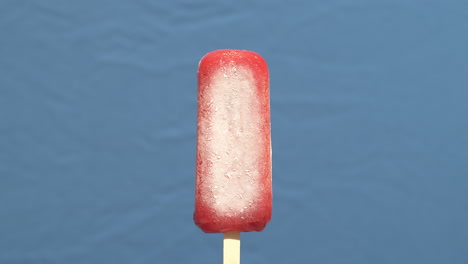 Time-lapse-closeup-of-an-ice-pop-melting-in-reverse