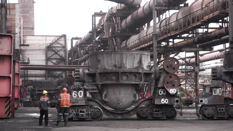 metal ladle transport in a steel mill