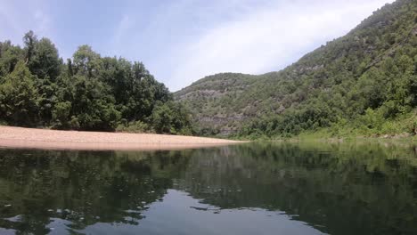 kayak en el río búfalo verano 2023