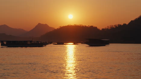 sunset river cruise
