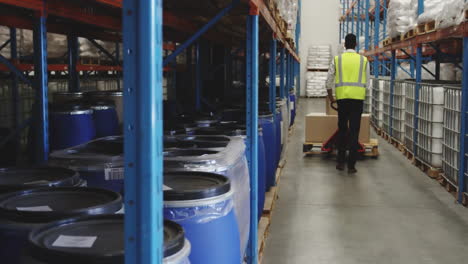 walking between shelves, warehouse worker managing inventory with animation over products