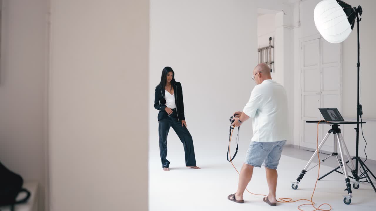 Fashion Shoot in Studio with Photographer and Model