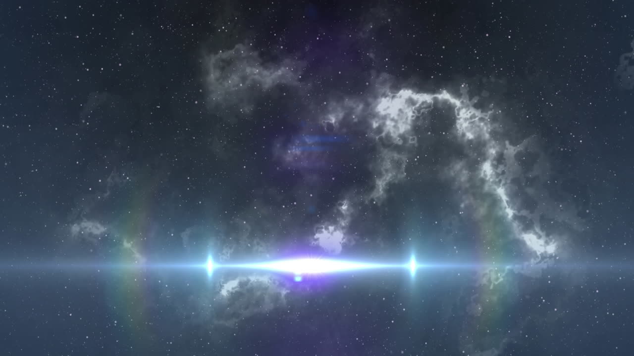 animación de navidad y año nuevo fuegos artificiales y luces en el cielo nocturno nublado