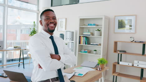 Corporativo,-Ejecutivo-Y-Retrato-De-Un-Hombre-Negro