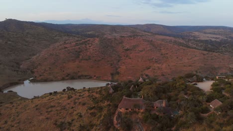 Lodge-Resort-In-Einem-Naturschutzgebiet-Im-Norden-Kenias