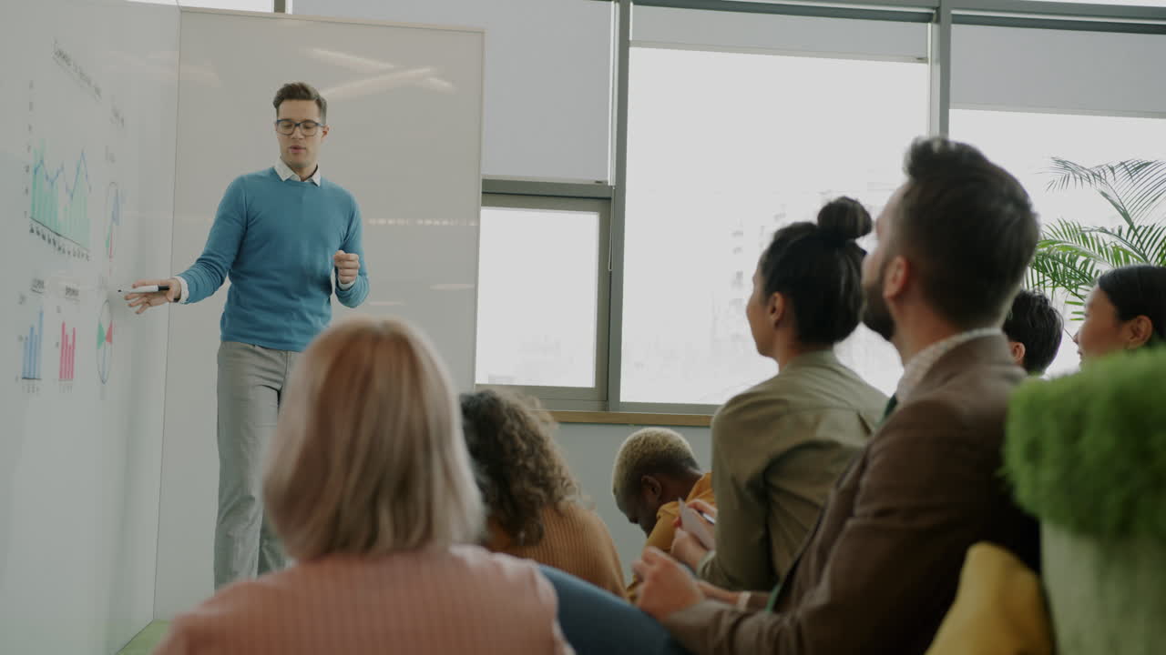 presentación de negocios en la oficina