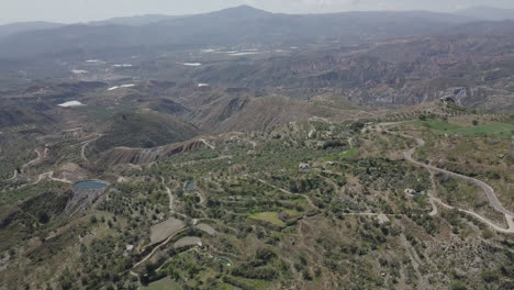 tiro de drone del campo en sierra nevada españa