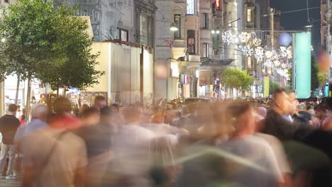 Street-with-crowd-of-people.-Timelapse-video.