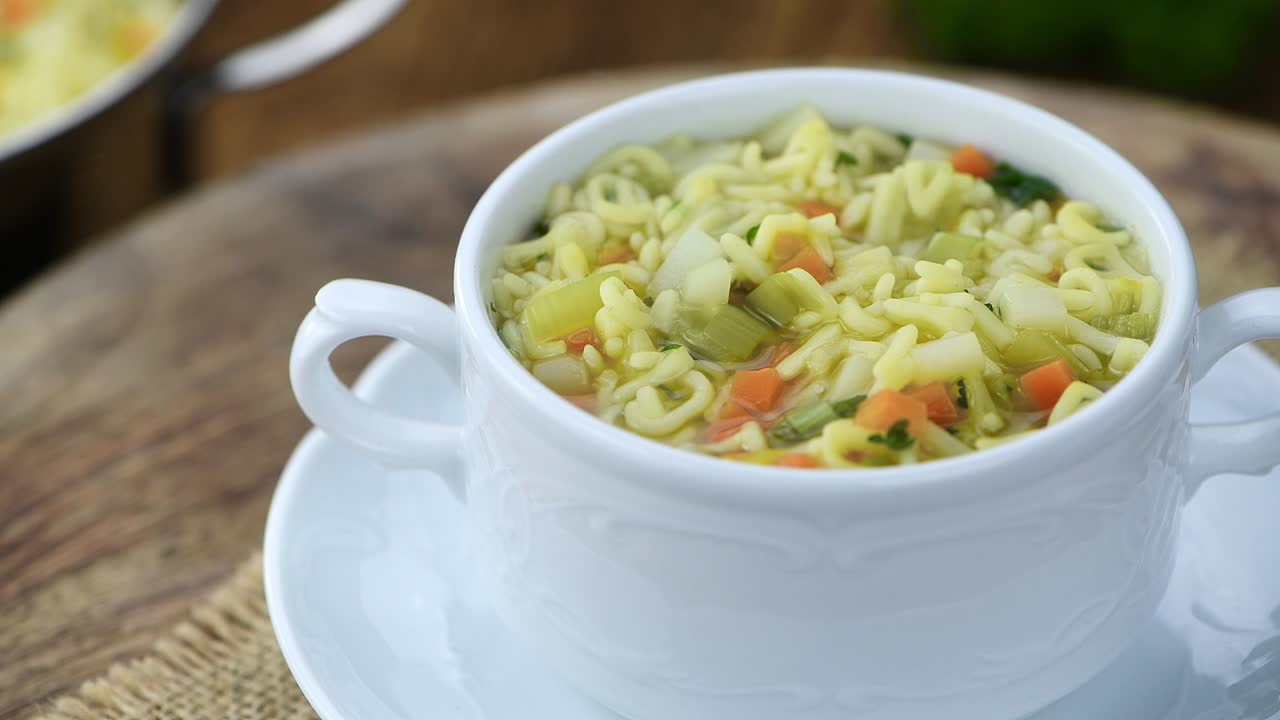 sopa de alfabeto en una placa giratoria (con bucle sin costuras)