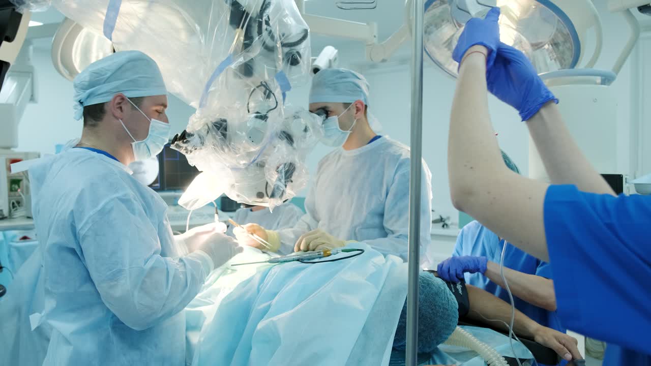 수술실에서 수술 절차