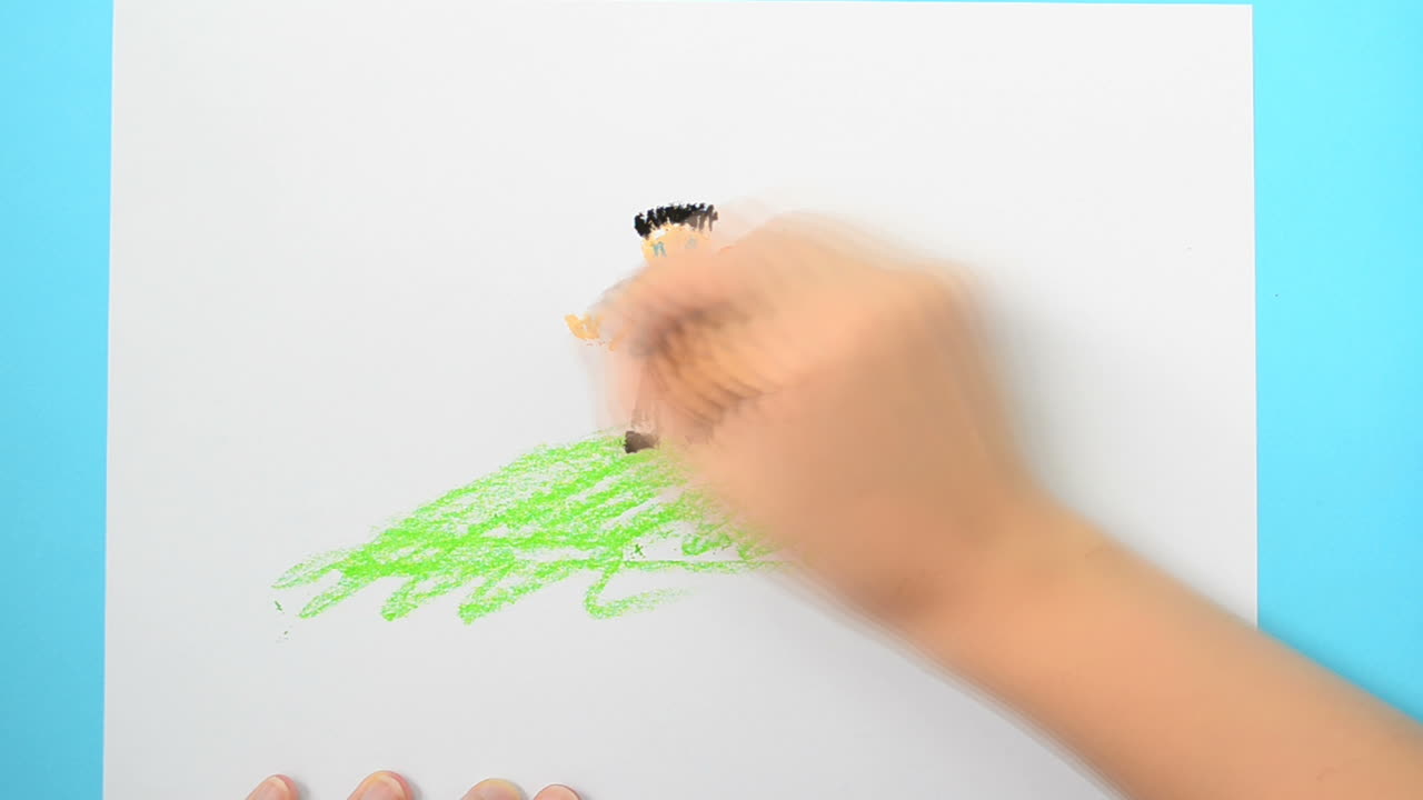 Draw family. The child draws the picture. The accelerated video