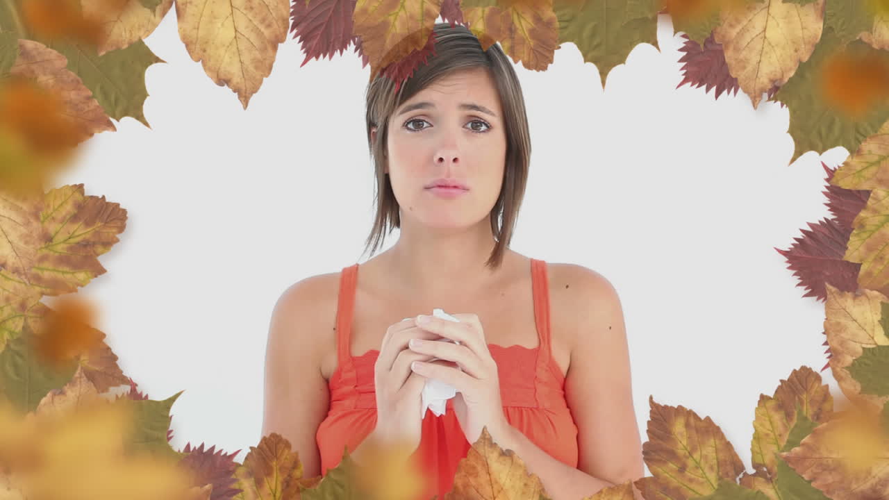 잎의 프레임과 알레르기 질환을  ⁇ 는 여성 4k