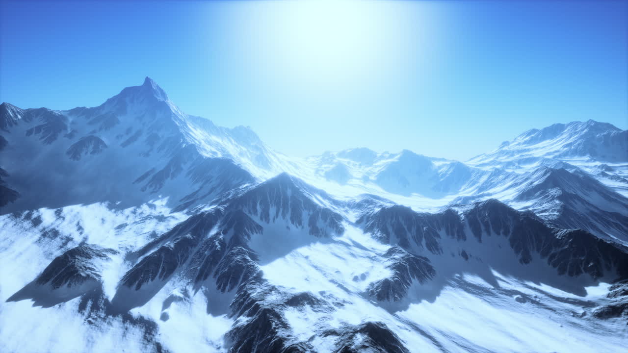 겨울 에 눈 이 내린 높은 산 들